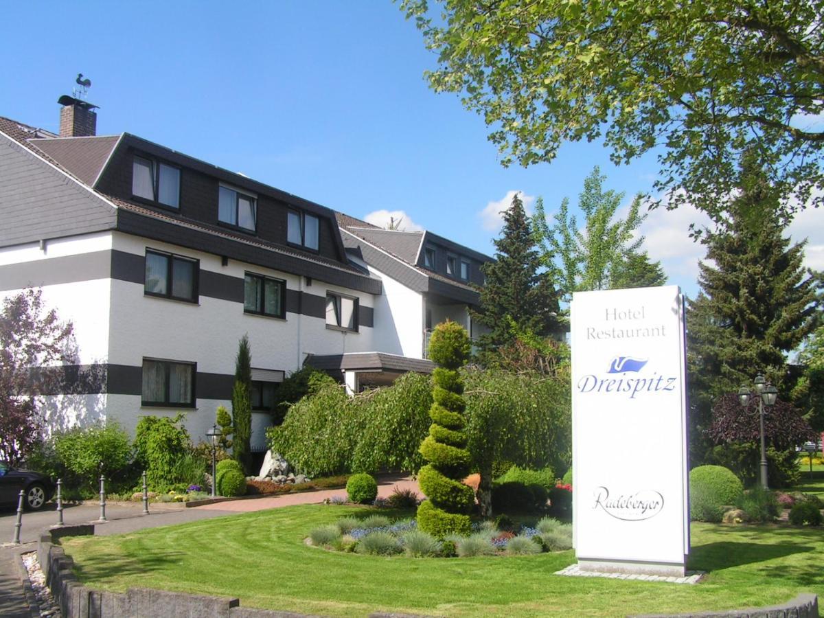 Dreispitz -B&B-Hotel Garni โฮฟไฮม์อัมเทานอส ภายนอก รูปภาพ